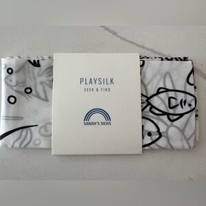 One Sarah’s Silks mini play silk. Black and white seek and find. NWT